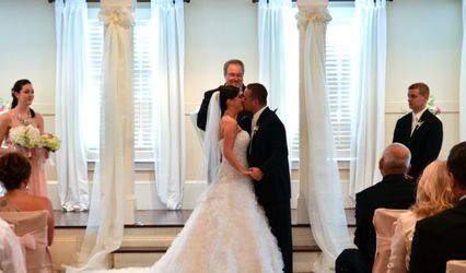 Artistic Wedding Minister