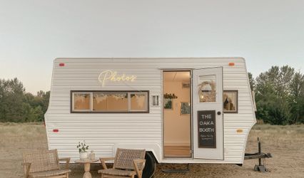 The Oaka Booth