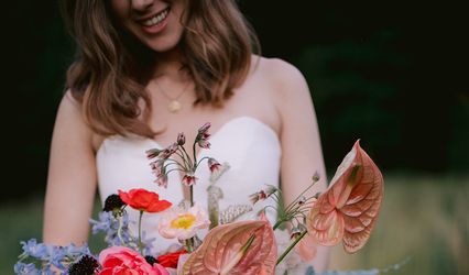 Dark + Diamond Floral Design