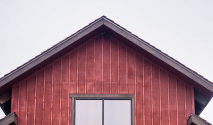 The Big Red Barn at Highland Meadows Golf Course