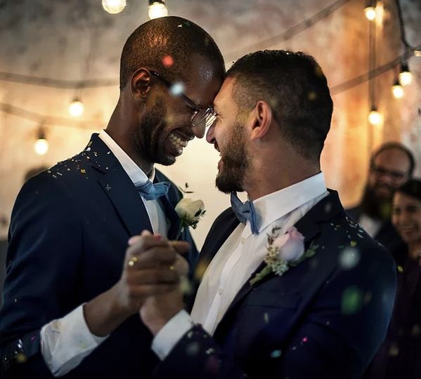 Louvie's Elopements and Weddings