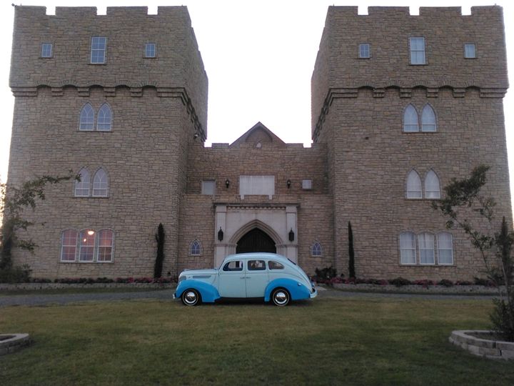 Charles' Vintage Limousine Service