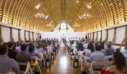 Seamlessly Elegant Events