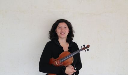 Amelia Muccia, Violinist