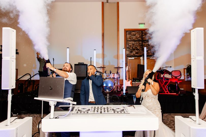 Party vibes entertainment llc