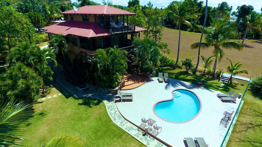Tres Palmas Inn and Villas