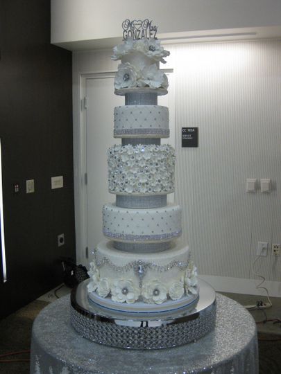 Artistic Cakes Wedding Cake Azusa Ca Weddingwire 