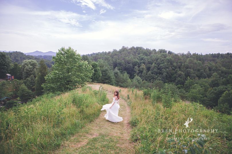 Bend of Ivy Lodge Venue  Marshall  NC  WeddingWire