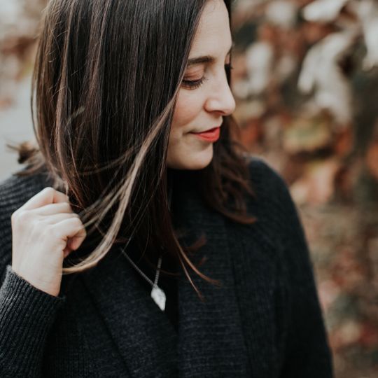 Natural Makeup Chic, By Suzanne Eden