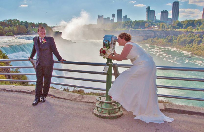 The Falls Wedding Chapel Venue Niagara Falls Ny Weddingwire