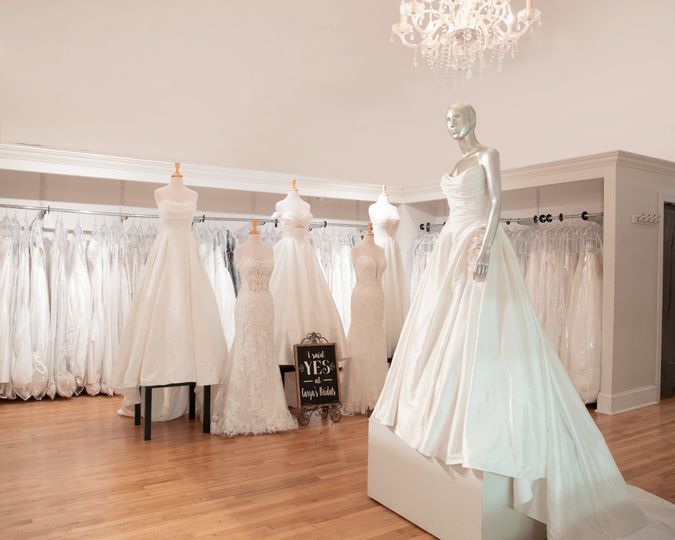 Caryn's Bridals, Formals & Tuxedos