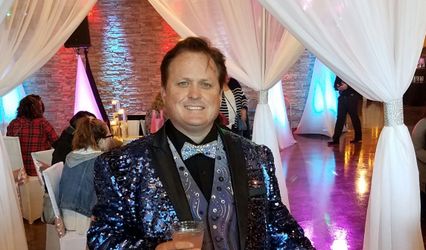 DJ CHRIS CLARK