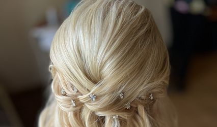 www.ArtistryByChristal.com
