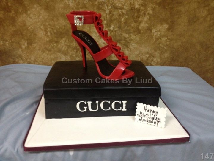 Custom Cakes by Liud