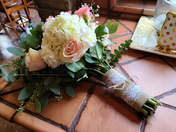 petals + stems floral design co.