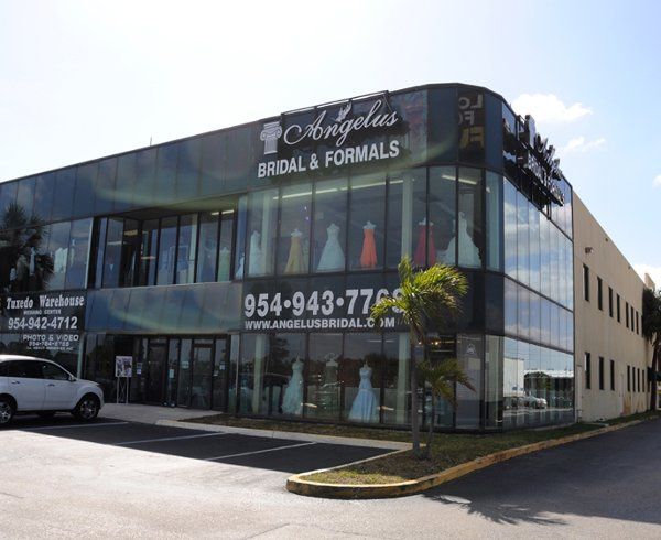 Angelus Bridal & Formals