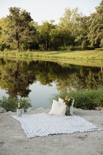 Bundle & Blush Events