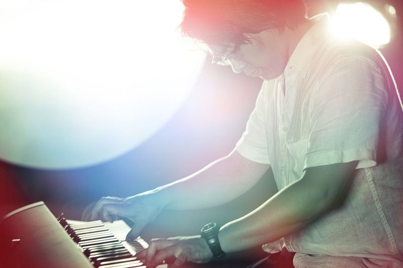 Your Unique Acoustic Guitarist & Pianist