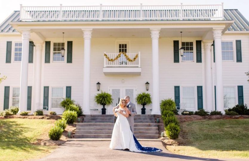 The Pavilion On Lakeland Farm Venue Orange Va Weddingwire