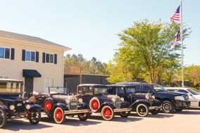 Bluewater Transport Limousine Service, Vintatge Cars, Yacht Charters & Dive Instruction