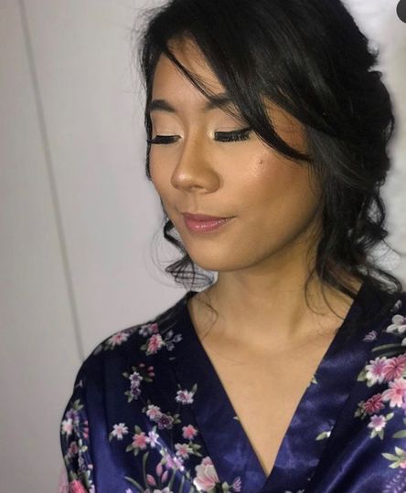 Charming Beauty Bar