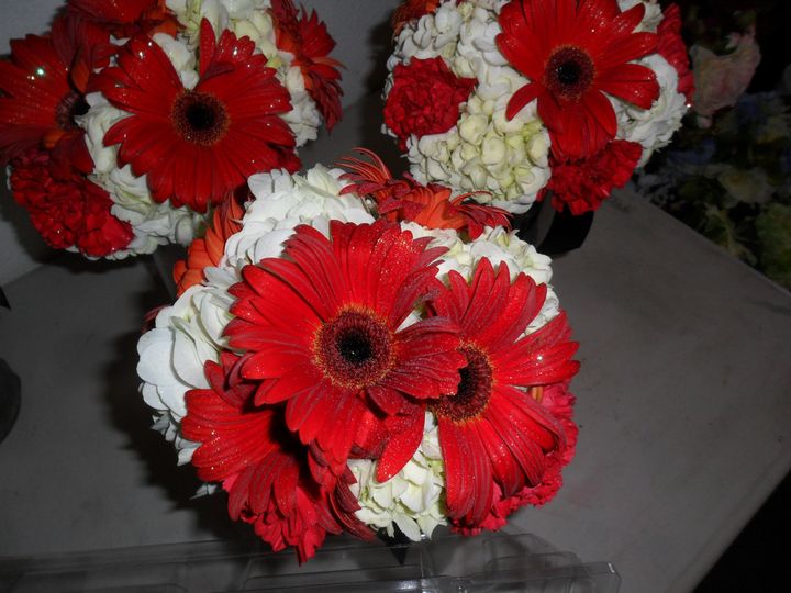 a beautiful bouquet florist flowers