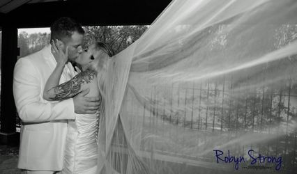 Robyn Strong Photography