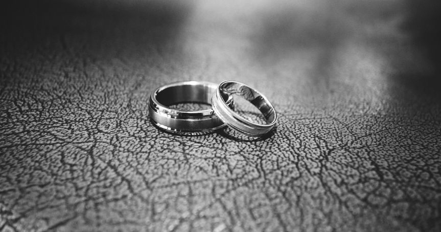Married With Lee