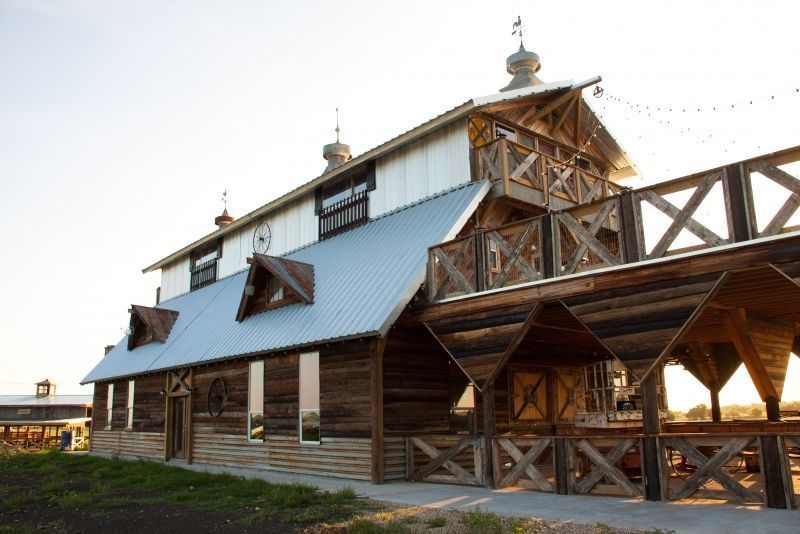 Jones Barn Venue Cleburne Tx Weddingwire