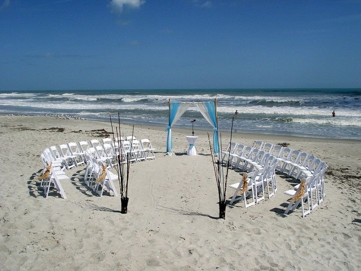 Love Is A Beach Wedding Officiant Melbourne Fl Weddingwire
