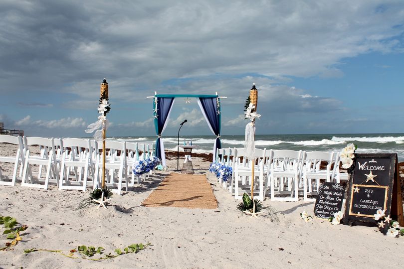 Love Is A Beach Wedding Officiant Melbourne Fl Weddingwire