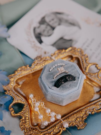 Saving Grace Photography & Design