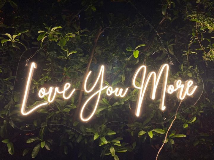Knoxville Neon, LLC