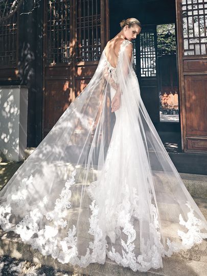 Effies bridal trunk deals