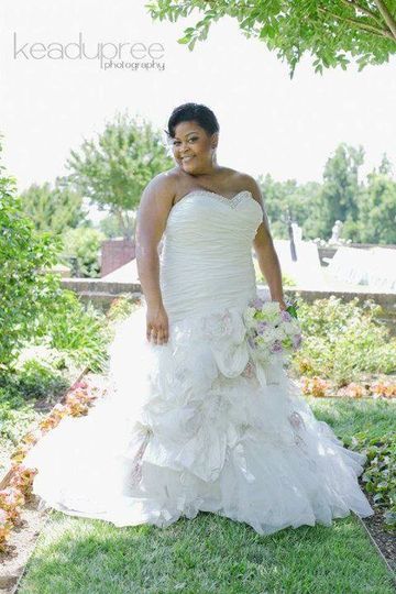 curvaceous boutique bridal