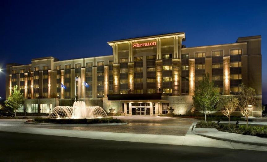 Sheraton St. Paul Woodbury Hotel