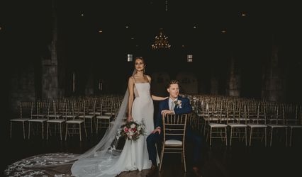 DoubleTree By Hilton - The Tudor Arms Hotel