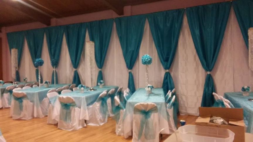 elegance balloon decor
