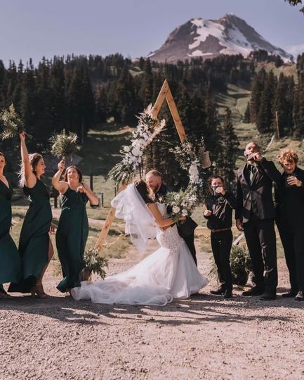 Thistle and Thyme Wedding Designs