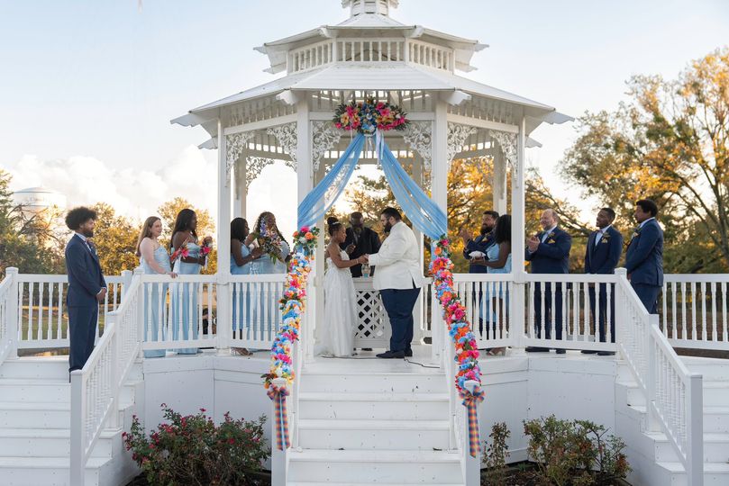 NaKayshions Wedding & Special Event Center