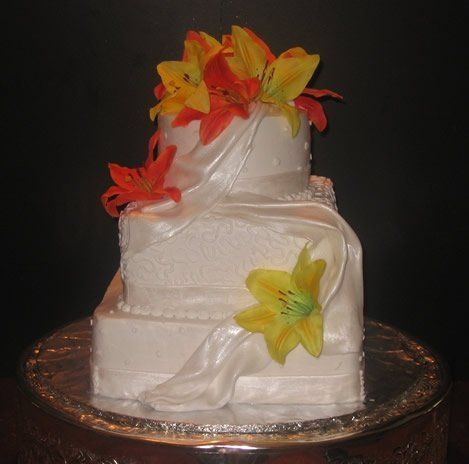 Renee Cakes Wedding Cake Raleigh Nc Weddingwire