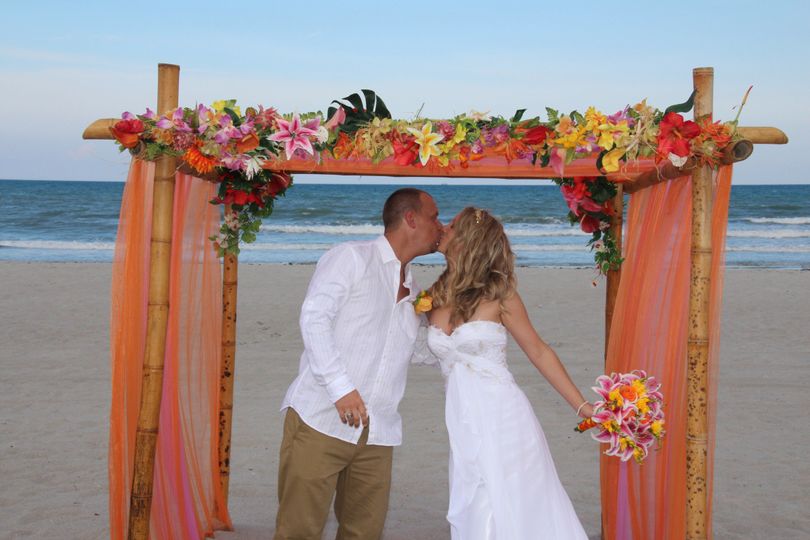 Cocoa Beach Weddings Planning Orlando Fl Weddingwire