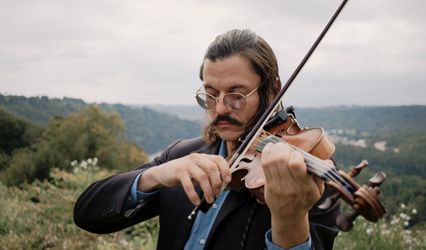 Joe Molinaro, Violinist/ DJ