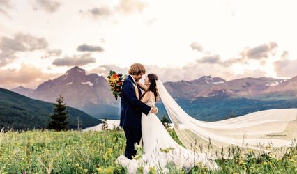 Summit Mountain Lodge and Steakhouse