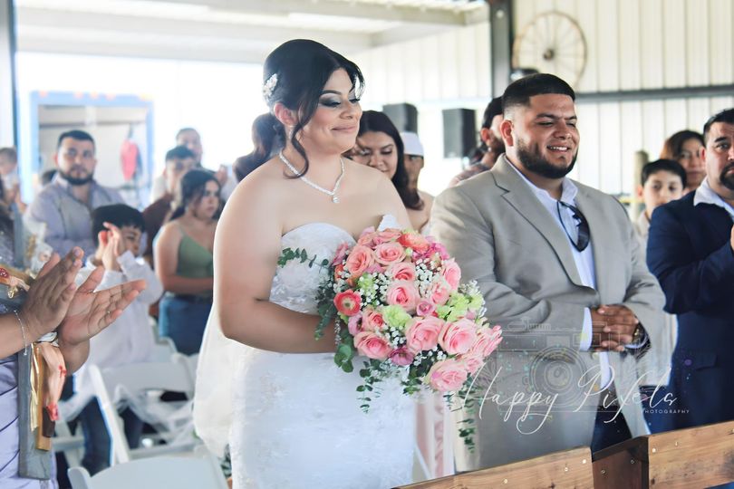 Happy Pixels Photography