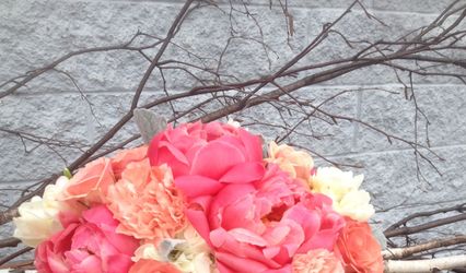 Flowers Plus of Elk River