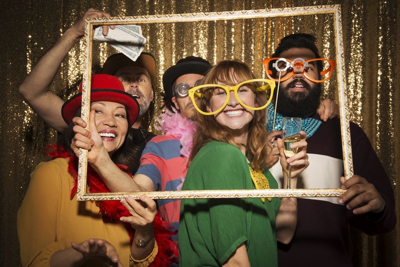 Pop, Clink, Spin! Photo Booth Experiences
