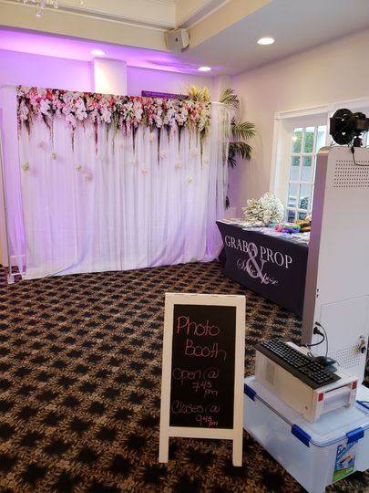 Selfie Time Photobooth Rental Photo Booth Manchester Ct Weddingwire