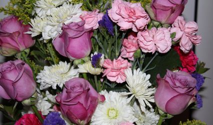 Creative Expressions & Gifts