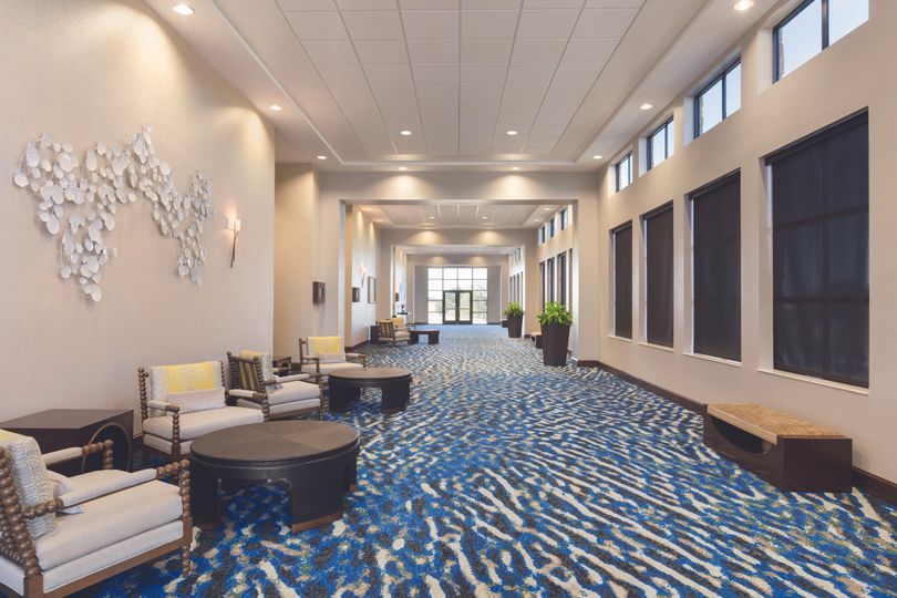 Embassy Suites by Hilton San Antonio Brooks Hotel & Spa